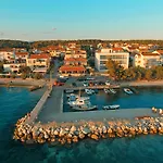 Hotel Delfin 3*