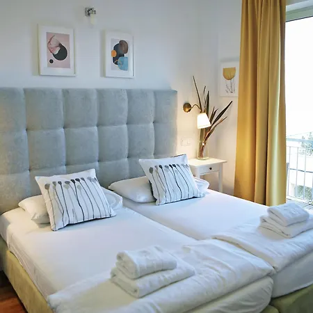 Delfin 3* Zadar