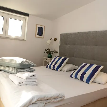 Delfin 3* Zára