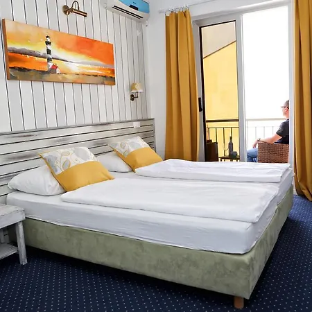 Delfin 3* Zadar